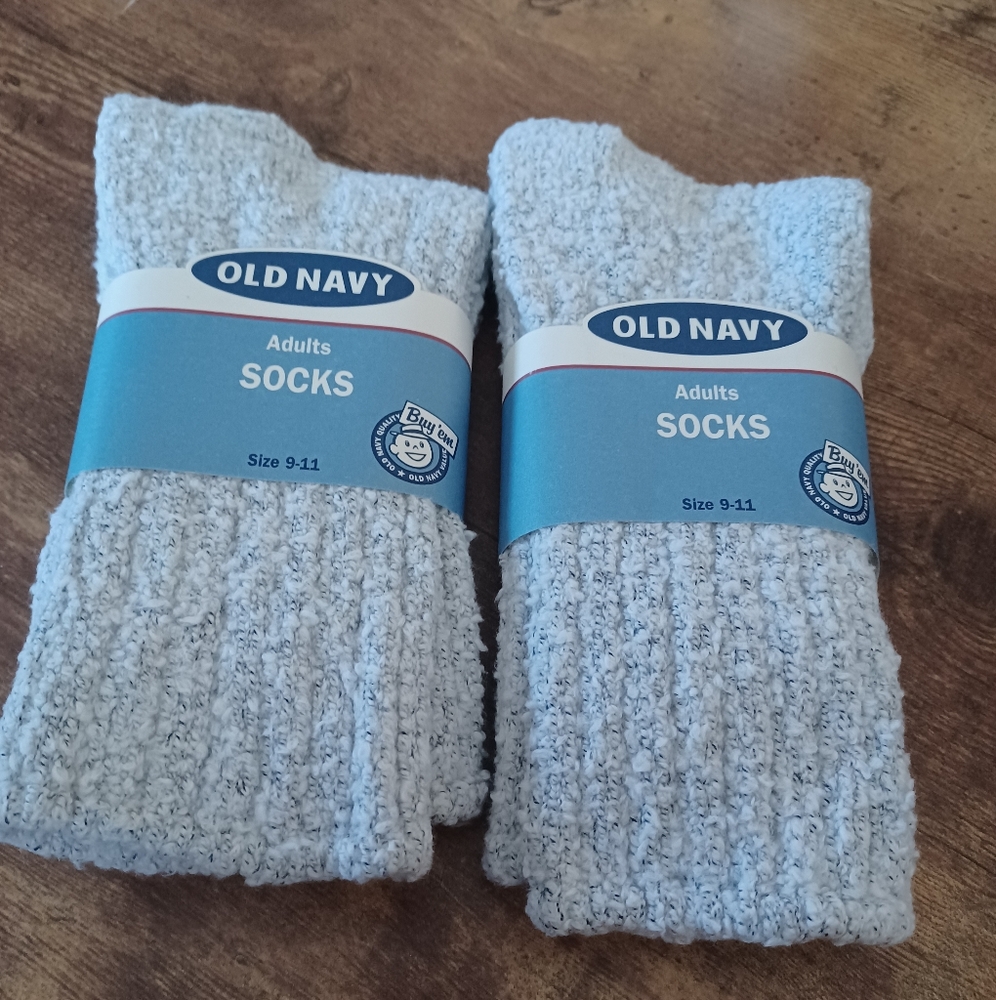 Old Navy Cozy Grey Knit socks 9-11